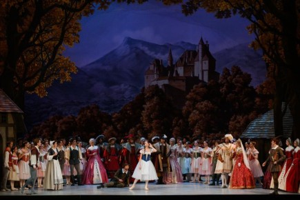 ������� �������: �������� ����� ��������� 100-����� ����������� ��������