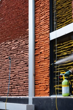 Как выбрать идеальное средство для очистки фасадов: секреты профессионалов