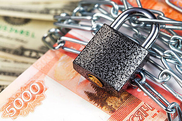 Деньги под замком: причины отказов банков в выдаче вкладов