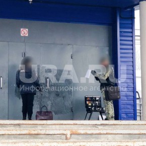 Школьник, ранивший учителя в Перми, состоит на учете в полиции