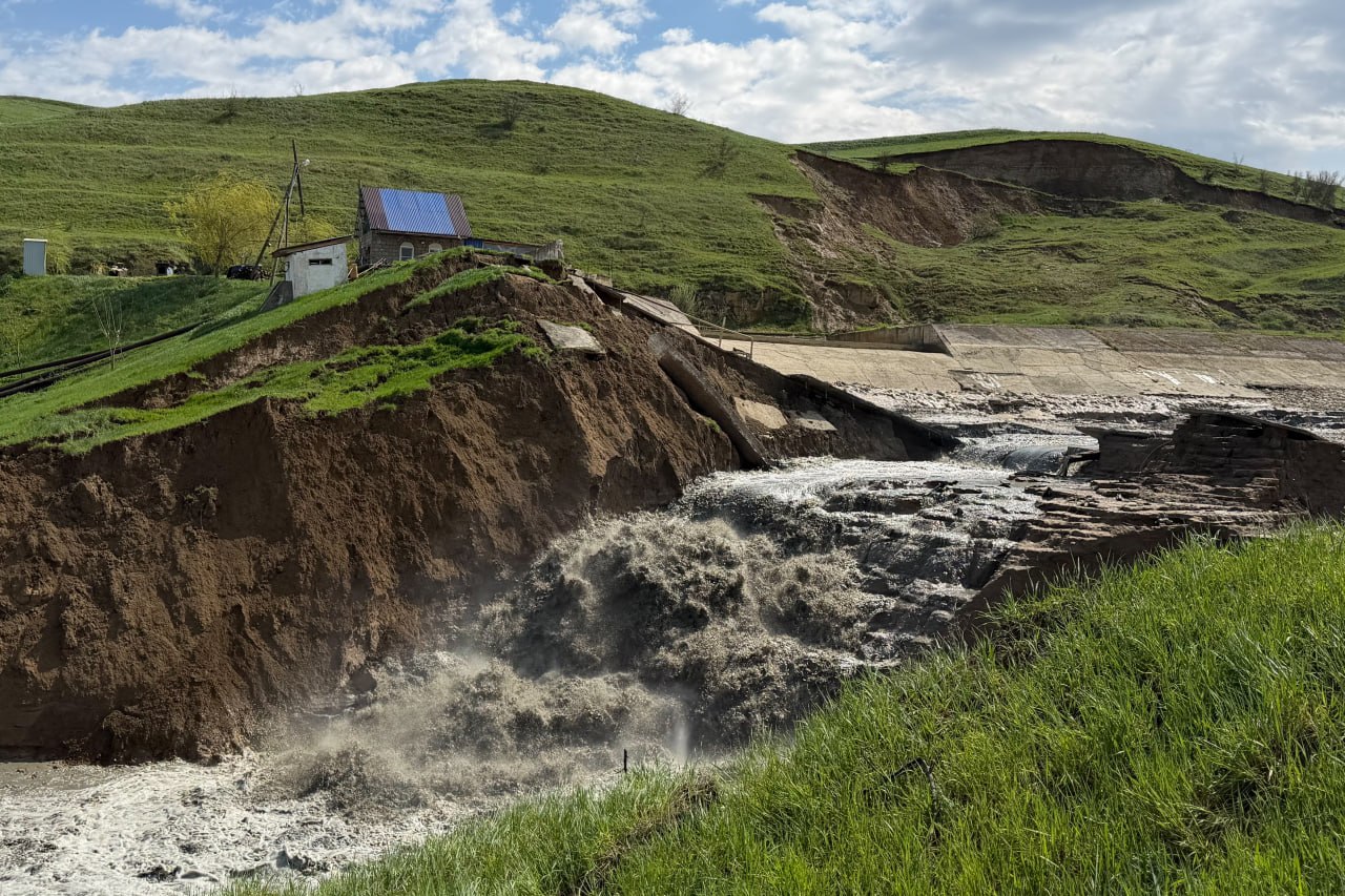 Увеличение объема и уровня воды на реках Дагестана продолжится как минимум еще трое суток, сообщили в Гидрометцентре РФ Увеличение объема и уровня воды на реках Дагестана продолжится как минимум еще трое суток, сообщили в Гидрометцентре РФ