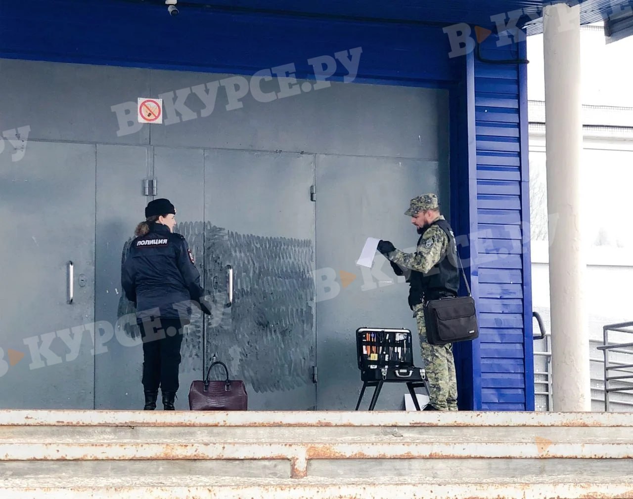 Возбуждено уголовное дело после нападения с ножом в школе в Добрянке Возбуждено уголовное дело после нападения с ножом в школе в Добрянке