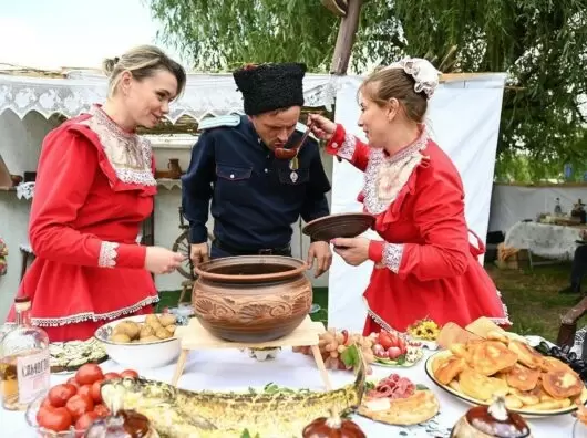 Фестиваль русской кухни: погружение в традиции на Дону