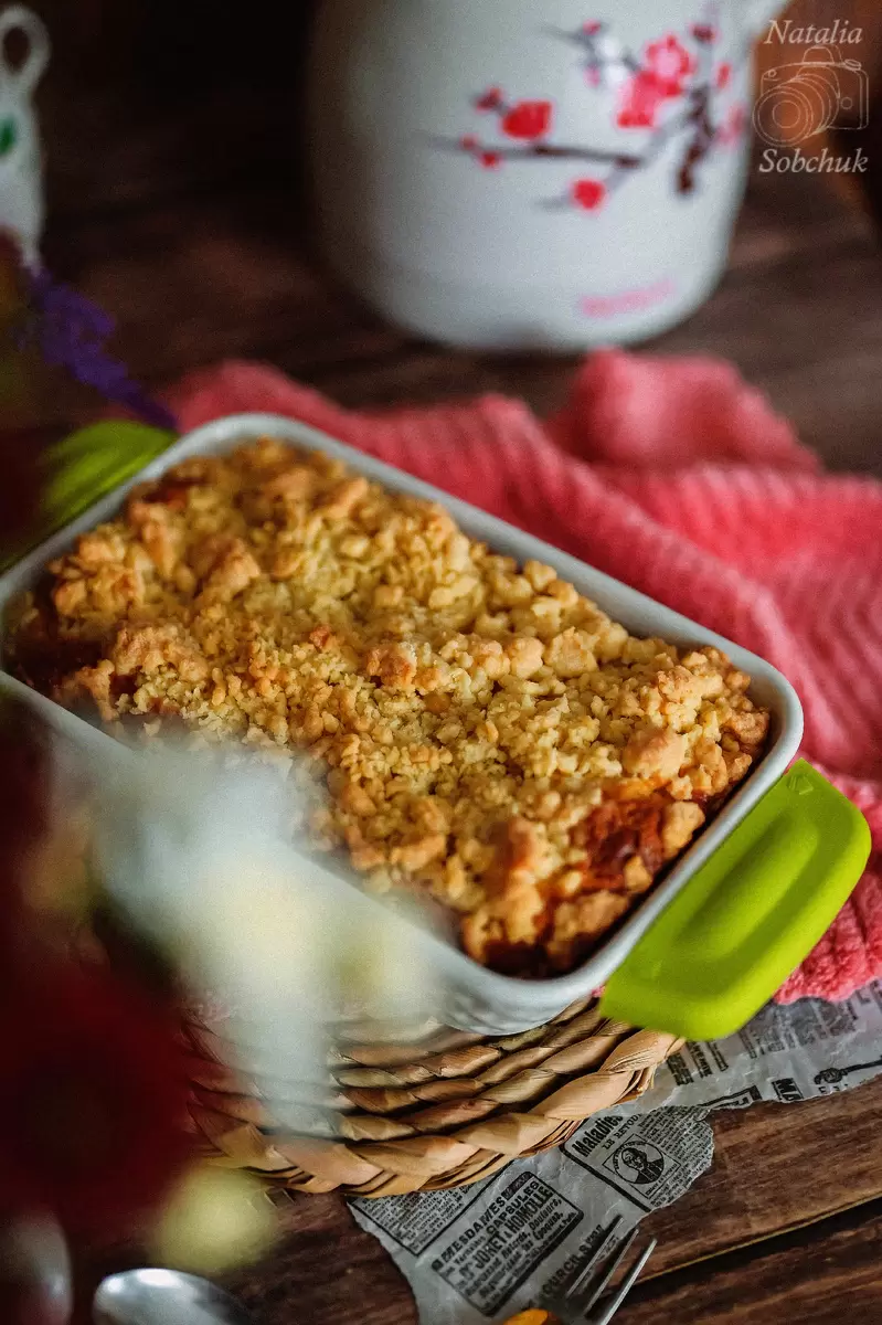 Нежный яблочный кекс с хрустящей корочкой