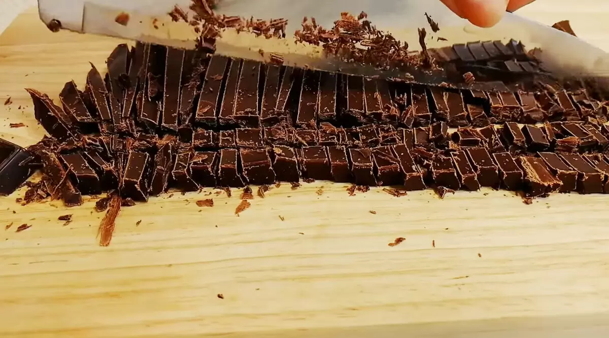 Шоколадный десерт всего из двух ингредиентов: просто, быстро и irresistibly вкусно!