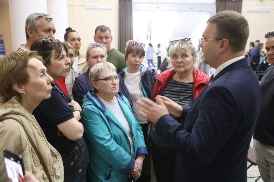 Эдуард Соснин: После атаки вражеского беспилотника на жилой дом по поручению губернатора Дмитрия Махонина организовали оперативное совещание