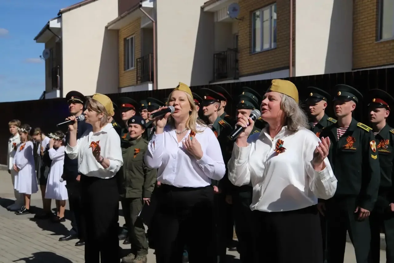 В Перми росгвардейцы поздравили с Днем Победы ветерана Великой Отечественной войны В Перми росгвардейцы поздравили с Днем Победы ветерана Великой Отечественной войны