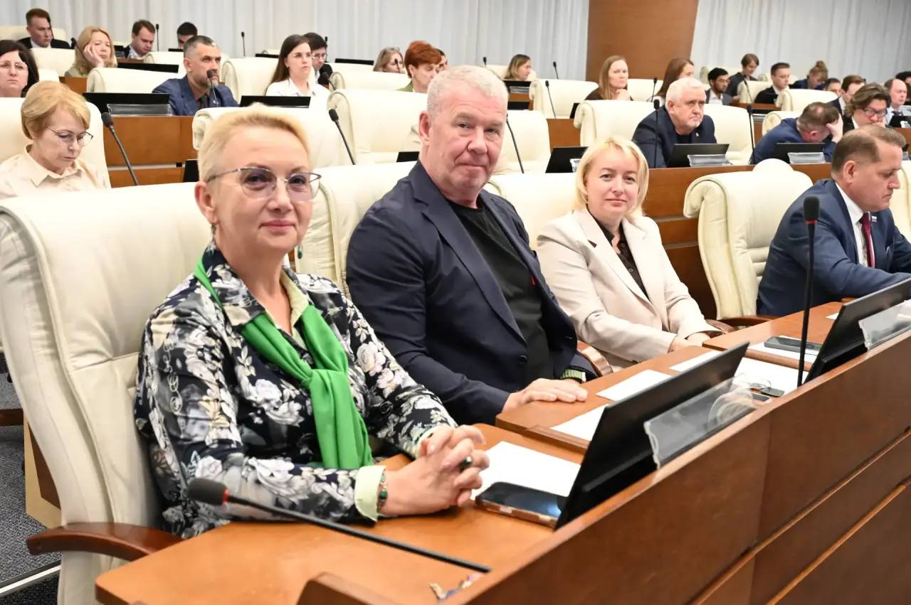 В Законодательном Собрании представили отчет об исполнении бюджета Пермского края за 2025 год В Законодательном Собрании представили отчет об исполнении бюджета Пермского края за 2025 год