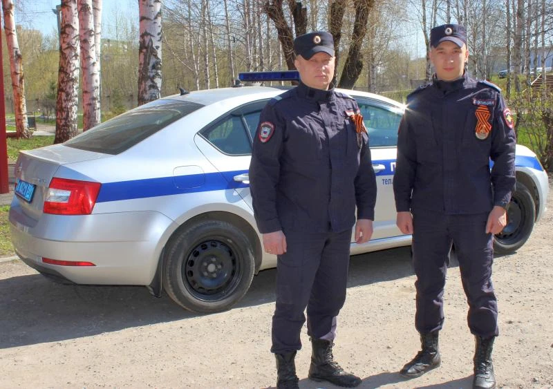 Сотрудники пермского полка патрульно-постовой службы полиции оказали помощь потерявшему сознание мужчине
