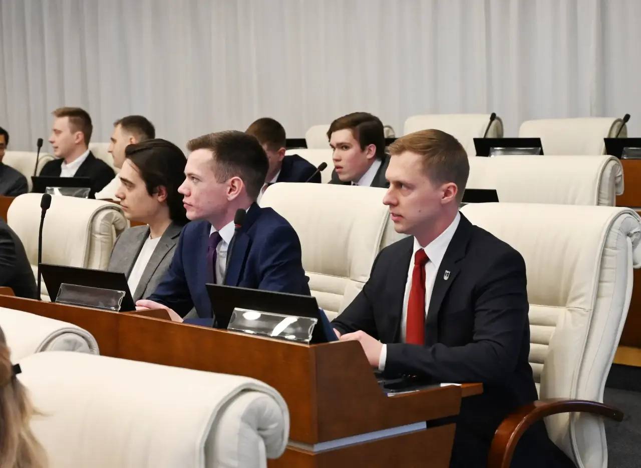 В Законодательном Собрании представили отчет об исполнении бюджета Пермского края за 2025 год В Законодательном Собрании представили отчет об исполнении бюджета Пермского края за 2025 год