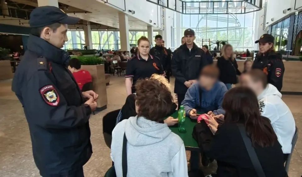 Полицейские провели рейды в торговых центрах Перми Полицейские провели рейды в торговых центрах Перми