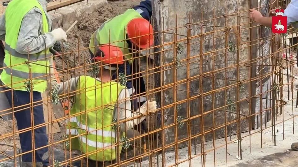 Мы продолжаем обустройство Александровского сквера в Перми!