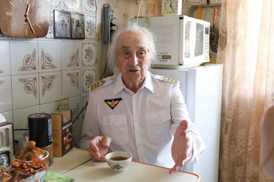 День Победы, самый значимый для России праздник, позади, но члены избирательных комиссий Пермского края никогда не забывают о тех, кто помогал ковать победу День Победы, самый значимый для России праздник, позади, но члены избирательных комиссий Пермского края никогда не забывают о тех, кто помогал ковать победу