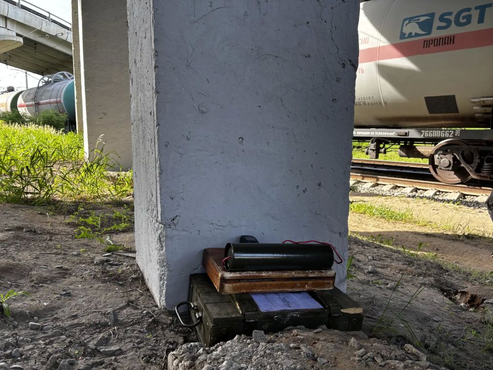 В Прикамье прошли учения по предотвращению терактов на железной дороге В Прикамье прошли учения по предотвращению терактов на железной дороге