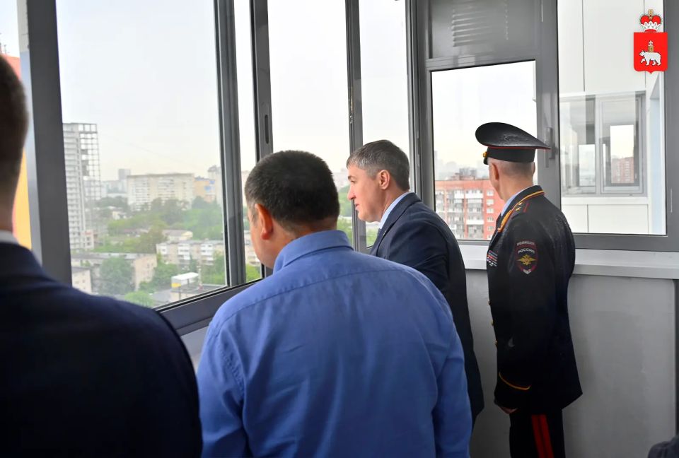 133 семьи сотрудников и ветеранов МВД отпразднуют новоселье 133 семьи сотрудников и ветеранов МВД отпразднуют новоселье