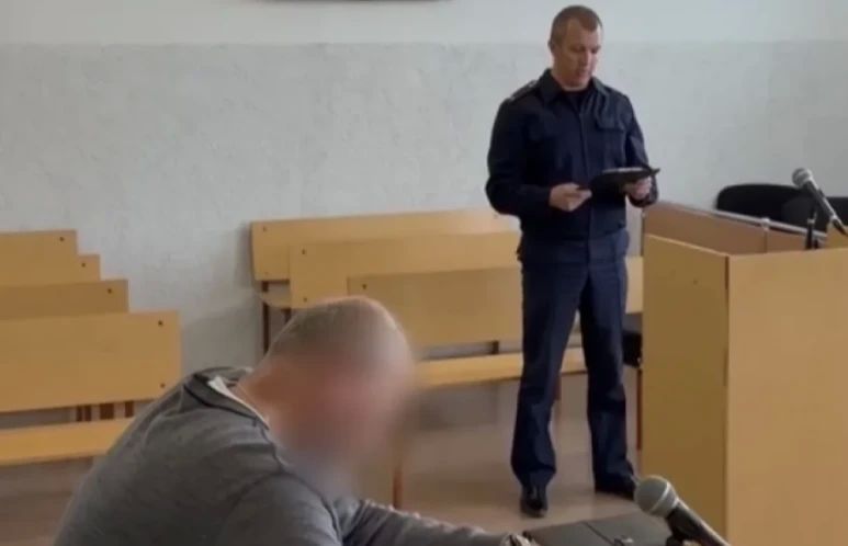 Следователи предъявили водителю грузовика «МАН», устроившему смертельное ДТП на трассе в Прикамье, обвинение в нарушении правил дорожного движения, повлёкшем по неосторожности смерть двух и более лиц, рассказали в...