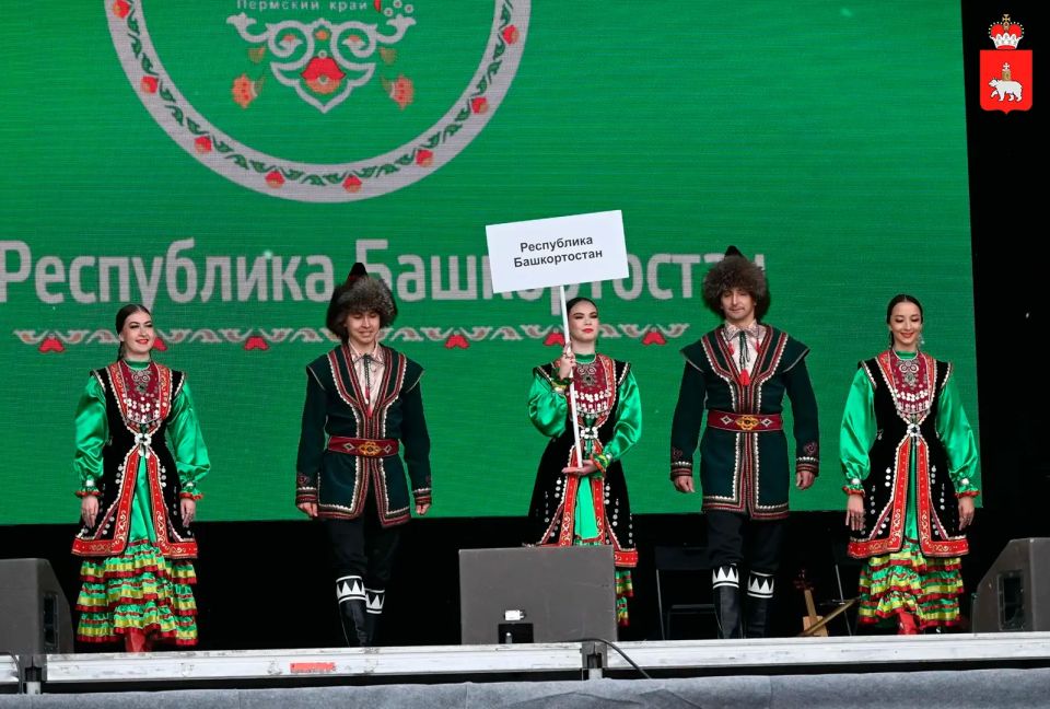 Пермский Сабантуй собрал тысячи гостей Пермский Сабантуй собрал тысячи гостей