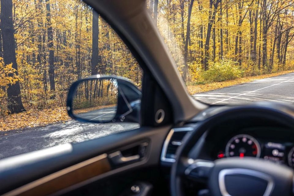 Пермяк полгода ездит с открытым окном в новом авто