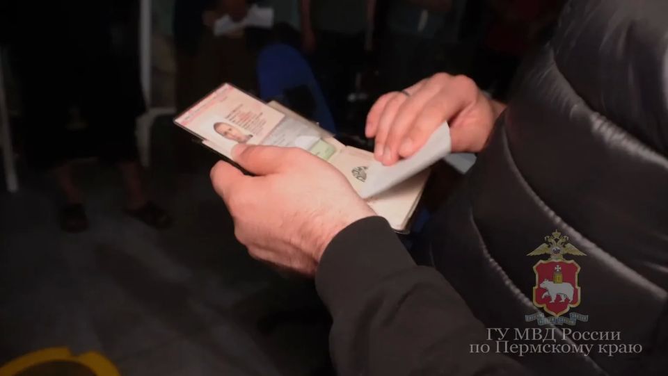 В Прикамье за неделю составили более 400 протоколов за нарушения миграционного законодательства В Прикамье за неделю составили более 400 протоколов за нарушения миграционного законодательства