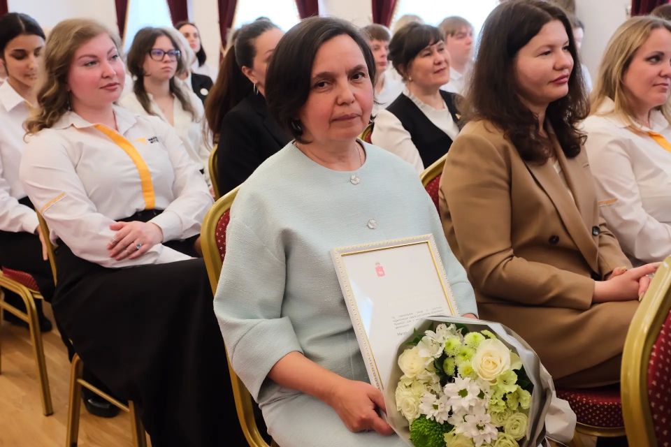 Дмитрий Махонин: В Прикамье с рабочим визитом прибыл министр просвещения России Сергей Кравцов Дмитрий Махонин: В Прикамье с рабочим визитом прибыл министр просвещения России Сергей Кравцов