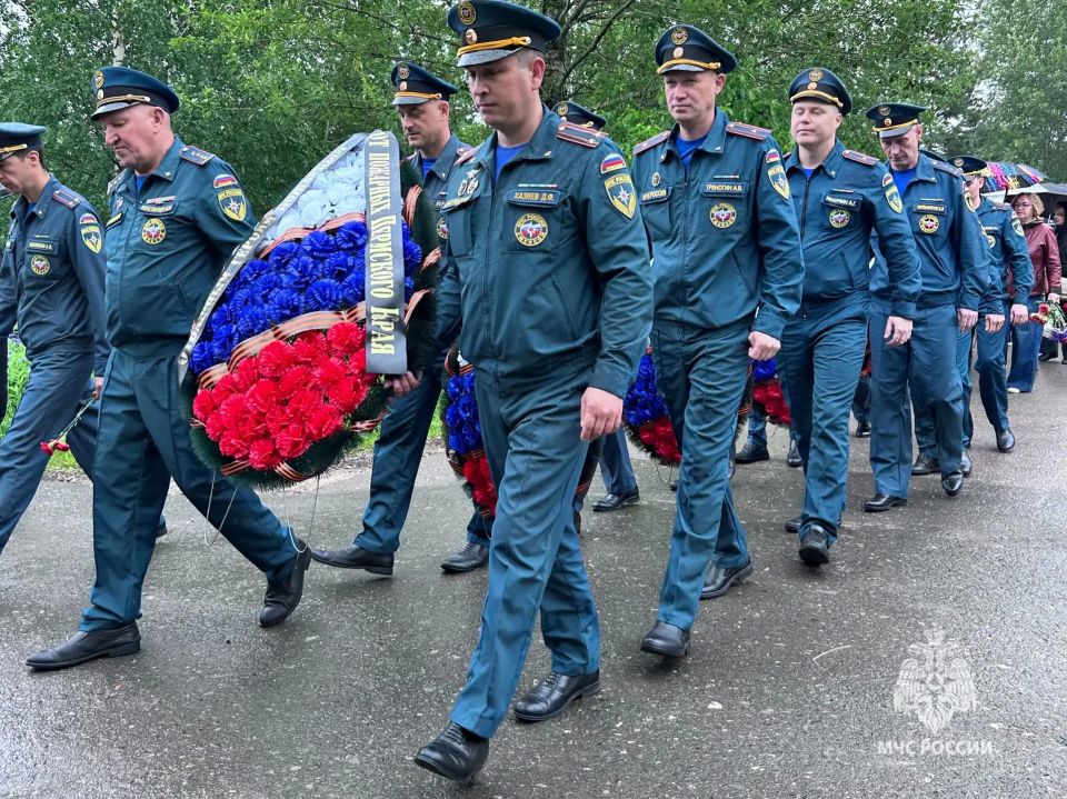 Памяти героев «Бератона»: в Березниках почтили память пожарных, погибших при ликвидации аварии