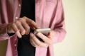 Резкое увеличение количества подозрительных звонков, сообщений и уведомлений может свидетельствовать о том, что номер телефона пользователя попал в базы данных мошеннических кол-центров