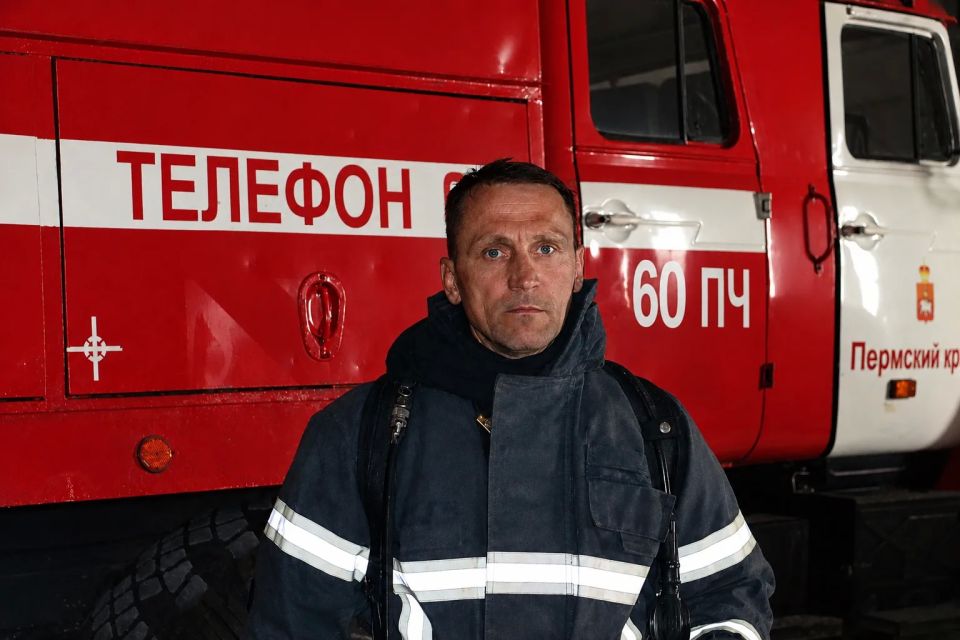 В Перми пожарный спас жизнь девушке