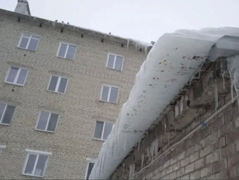 За гибель пенсионерки из-за схода снега перед судом предстанет начальник участка управляющей компании За гибель пенсионерки из-за схода снега перед судом предстанет начальник участка управляющей компании
