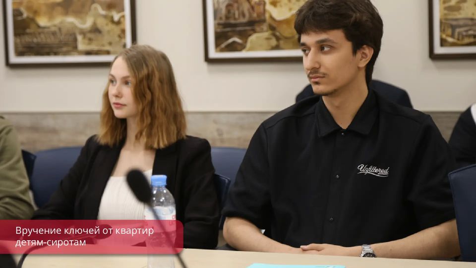 Эдуард Соснин: Девять детей-сирот получили ключи от новых квартир Эдуард Соснин: Девять детей-сирот получили ключи от новых квартир