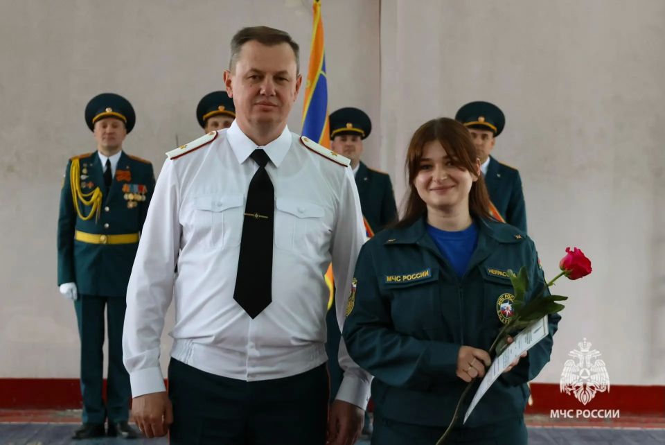 В Главном управлении МЧС России по Пермскому краю состоялась торжественная церемония, приуроченная к Дню России и Дню города Перми В Главном управлении МЧС России по Пермскому краю состоялась торжественная церемония, приуроченная к Дню России и Дню города Перми