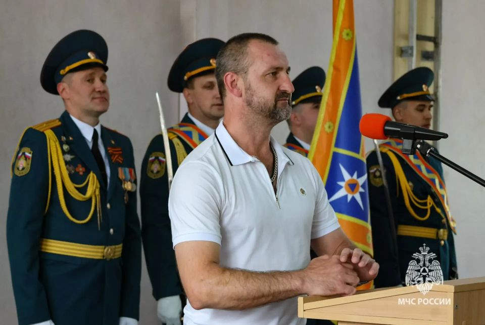 В Главном управлении МЧС России по Пермскому краю состоялась торжественная церемония, приуроченная к Дню России и Дню города Перми В Главном управлении МЧС России по Пермскому краю состоялась торжественная церемония, приуроченная к Дню России и Дню города Перми