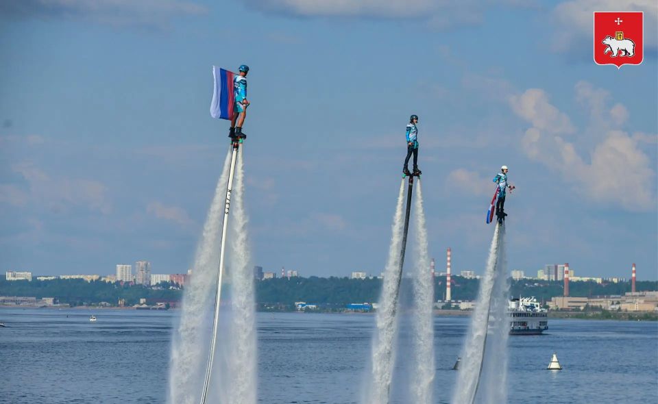 На центральной набережной Камы прошёл фестиваль водных активностей. На центральной набережной Камы прошёл фестиваль водных активностей.