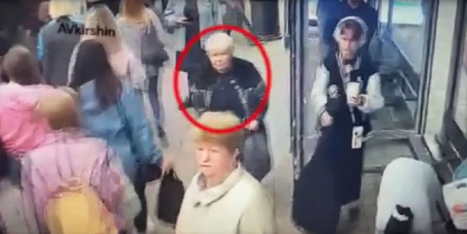 В Прикамье полиция разыскивает женщину, которая пострадала от мошенников