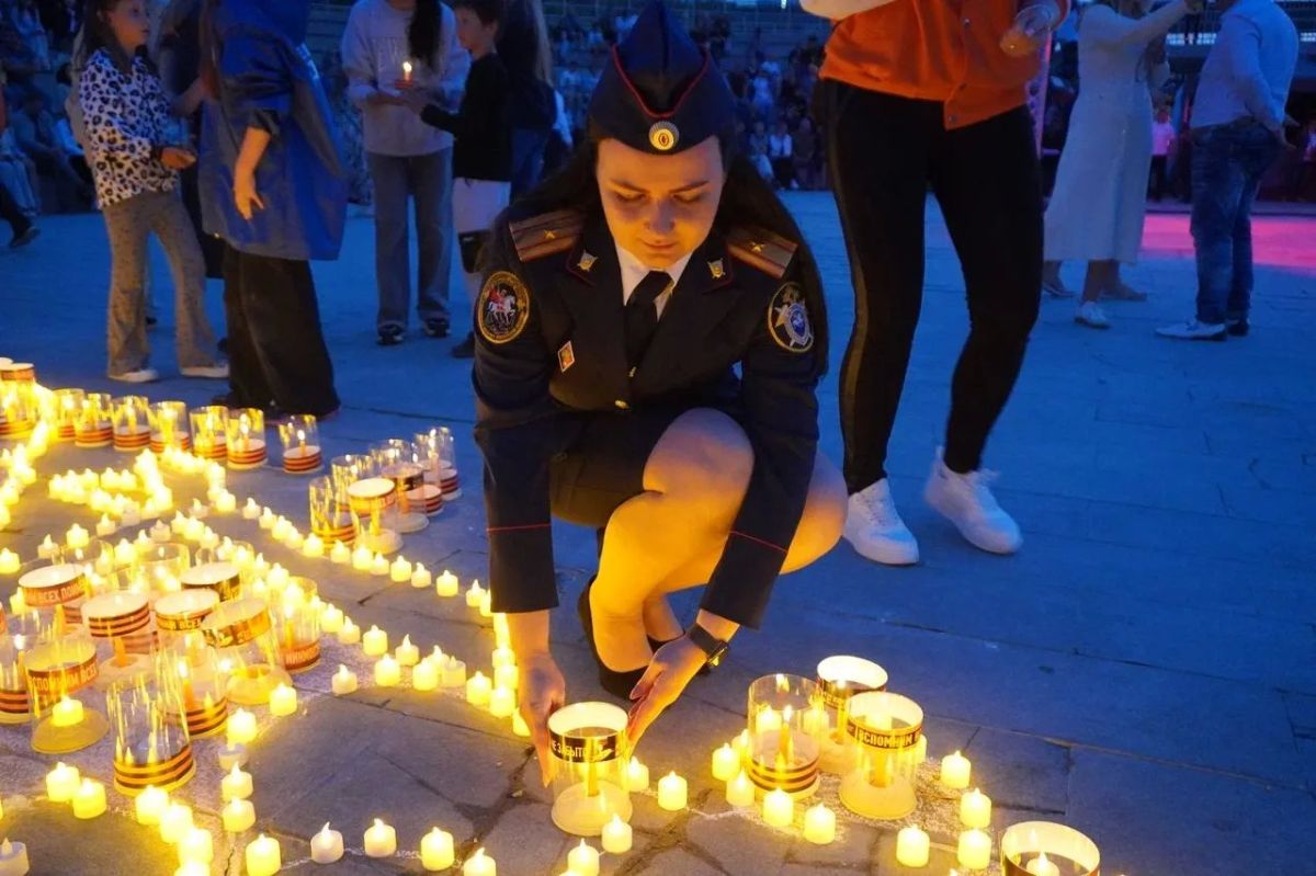 В Перми сотрудники ведомства в годовщину начала Великой Отечественной войны приняли участие в памятном мероприятии В Перми сотрудники ведомства в годовщину начала Великой Отечественной войны приняли участие в памятном мероприятии