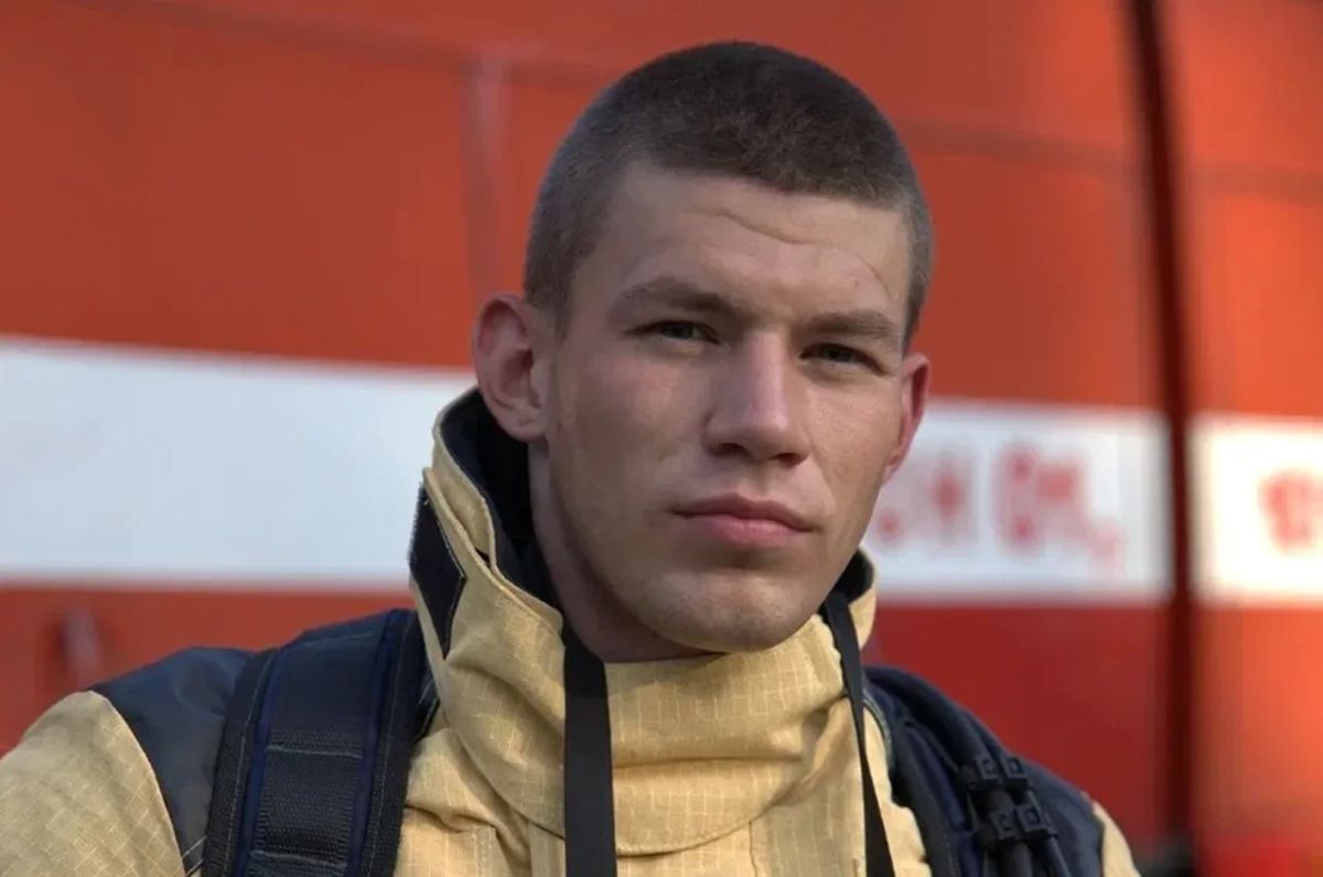 Пермский пожарный победил на турнире по кикбоксингу в Португалии Пермский пожарный победил на турнире по кикбоксингу в Португалии