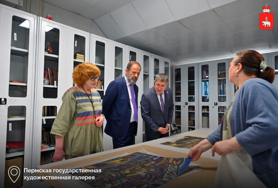 Полномочный представитель Президента России в ПФО Игорь Комаров посетил Пермский край с рабочим визитом Полномочный представитель Президента России в ПФО Игорь Комаров посетил Пермский край с рабочим визитом