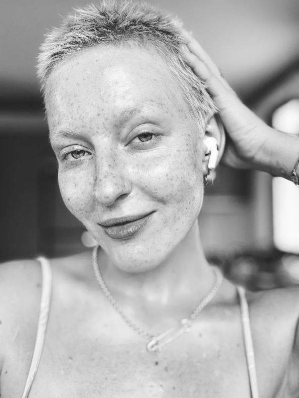 Анна Немченко и Тося Чайкина приедут на молодежные выходные в Перми Анна Немченко и Тося Чайкина приедут на молодежные выходные в Перми