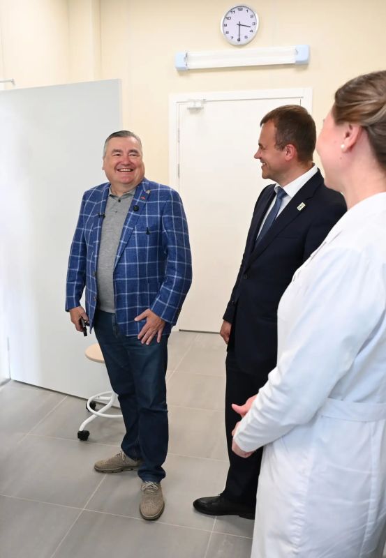 Валерий Сухих оценил работу новой поликлиники в Осе Валерий Сухих оценил работу новой поликлиники в Осе
