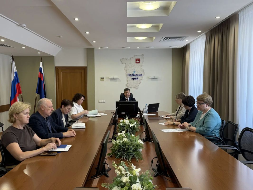 03 июля 2026 года руководитель УФК по Пермскому краю Оловянников Д.А. принял участие в совещании Федерального казначейства в формате видеоконференции по вопросам ведения казначейского учета, составления бюджетной отчетности...