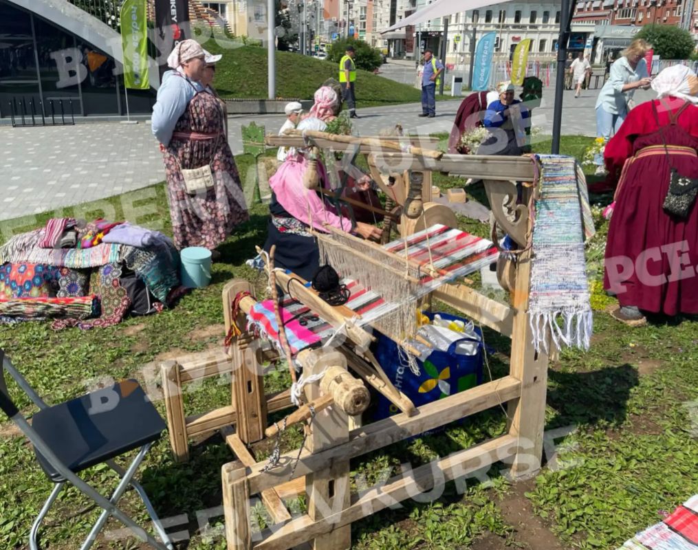 Если вы остались в городе, не поехали на «Крылья Пармы» или дачу, то есть возможность прикоснуться к истории и культуре! Если вы остались в городе, не поехали на «Крылья Пармы» или дачу, то есть возможность прикоснуться к истории и культуре!