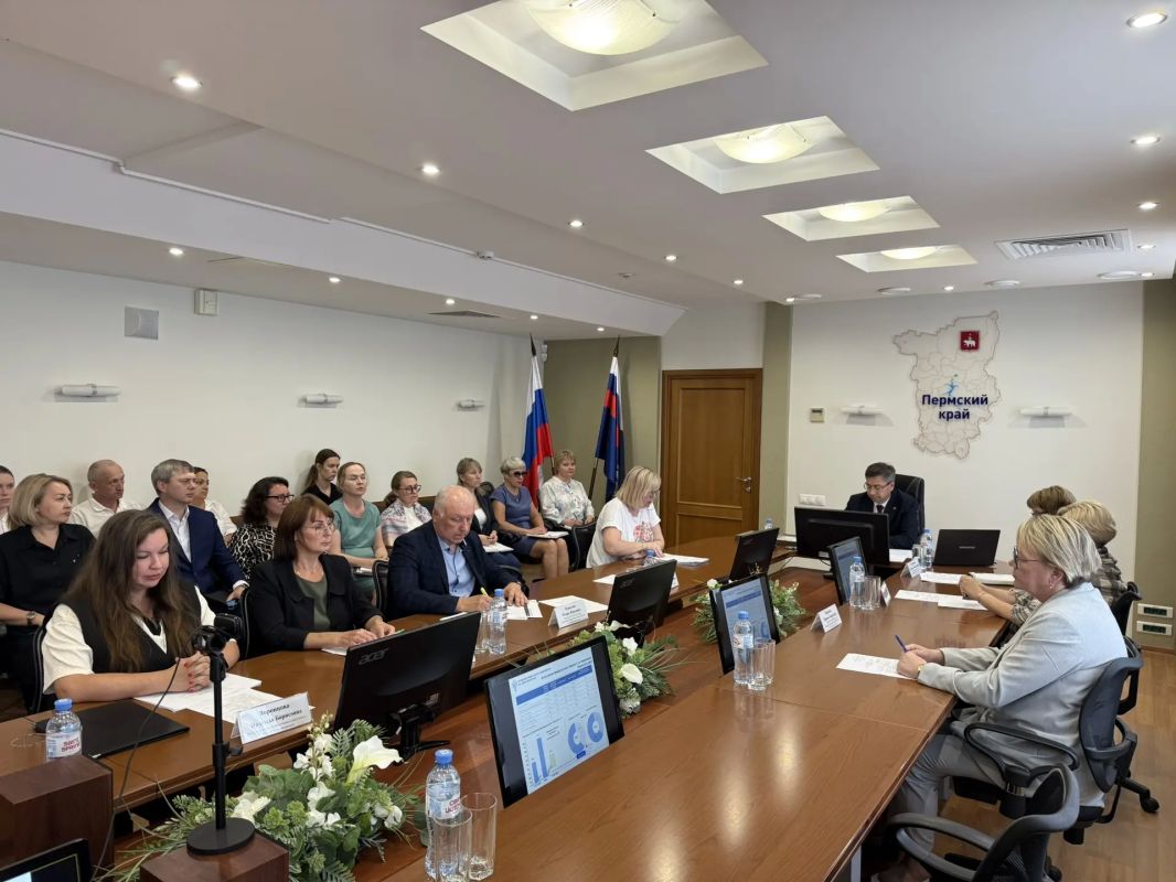 07 июля 2026 года руководитель УФК по Пермскому краю Оловянников Д.А. провел расширенное заседание Коллегии 07 июля 2026 года руководитель УФК по Пермскому краю Оловянников Д.А. провел расширенное заседание Коллегии