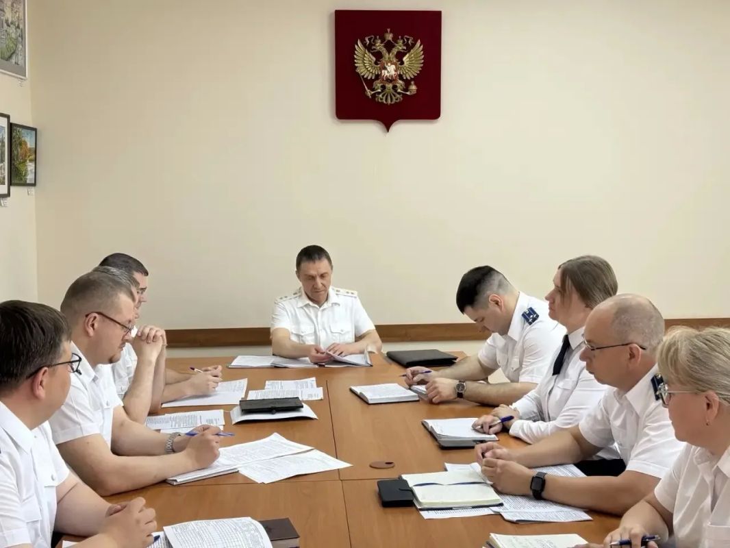 Прокурор Пермского края Павел Бухтояров и руководитель ГУ ФССП России по Пермскому краю Александр Малюшкин провели выездной приём в Соликамском муниципальном округе Прокурор Пермского края Павел Бухтояров и руководитель ГУ ФССП России по Пермскому краю Александр Малюшкин провели выездной приём в Соликамском муниципальном округе