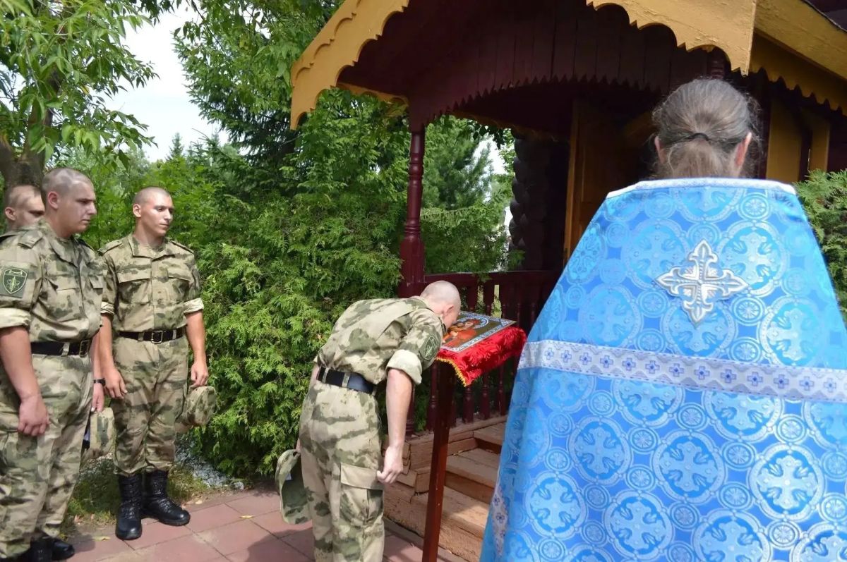 В год 10-летия ведомства и 215-летия войск правопорядка в Приволжье росгвардейцы приняли участие в праздновании Дня Крещения Руси и памяти равноапостольного князя Владимира Во всех региональных управлениях, соединениях и... В год 10-летия ведомства и 215-летия войск правопорядка в Приволжье росгвардейцы приняли участие в праздновании Дня Крещения Руси и памяти равноапостольного князя Владимира Во всех региональных управлениях, соединениях и...