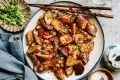 Вкусный способ порадовать себя: Баклажаны с чесночным соусом из духовки