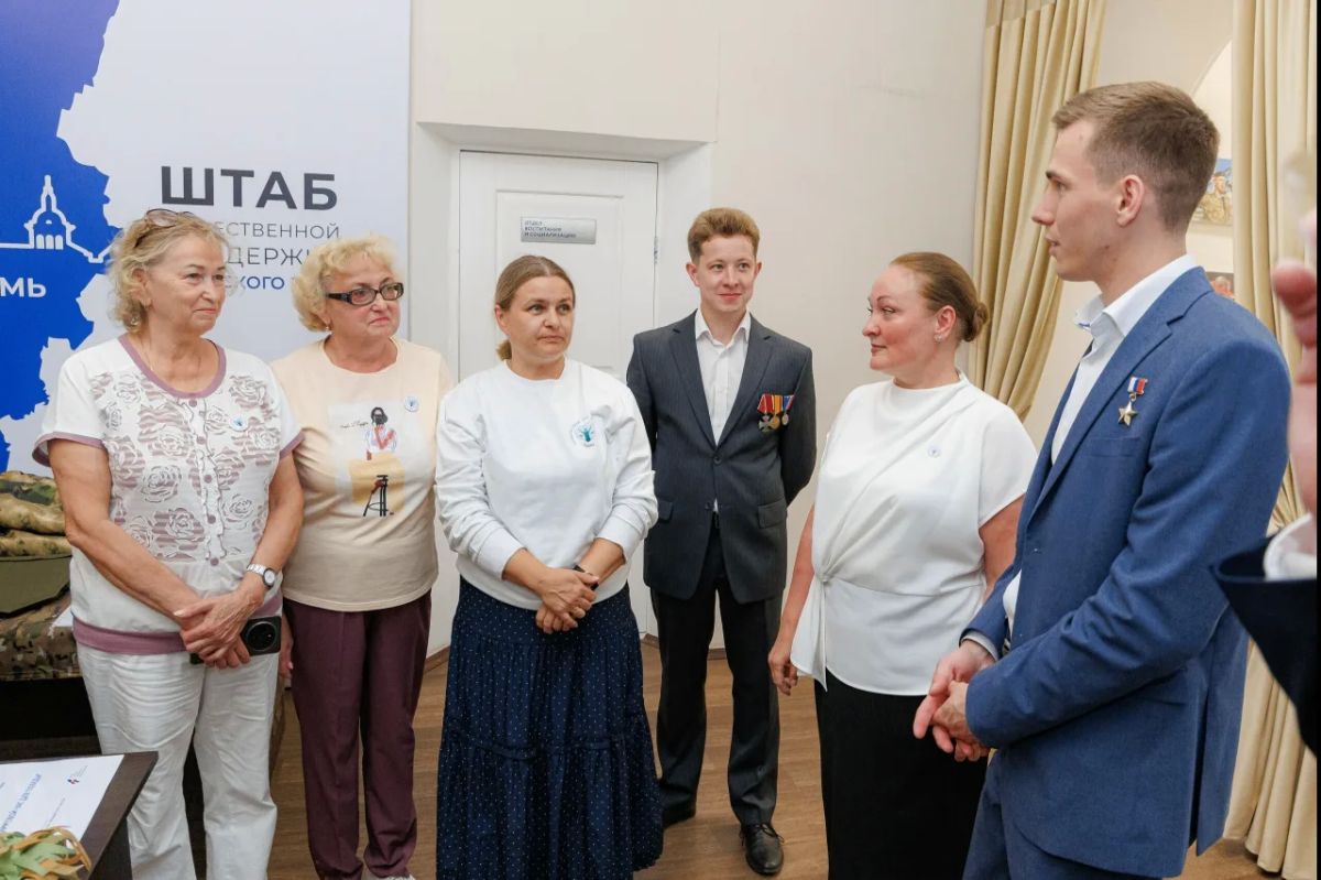 Молодежь Прикамья встретилась с Героем России Владиславом Головиным Молодежь Прикамья встретилась с Героем России Владиславом Головиным