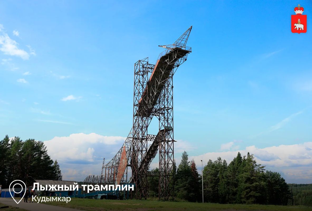 Дмитрий Махонин с рабочим визитом посетил Юсьвинский и Кудымкарский округа Дмитрий Махонин с рабочим визитом посетил Юсьвинский и Кудымкарский округа