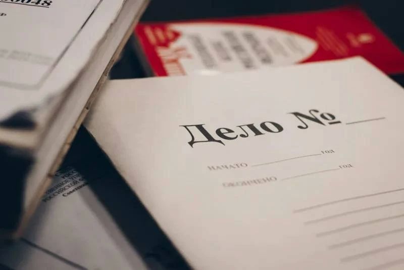 Житель Лысьвы незаконно вырубил 36 елей вблизи деревни Вакса: объём заготовленной и впоследствии реализованной древесины превысил 60 кубометров, а ущерб лесному фонду оценён в 2 млн рублей