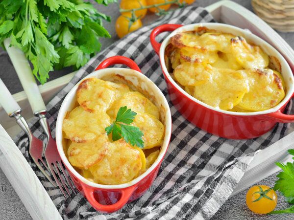 Вкусные идеи для праздничного стола: мясные и картофельные шедевры