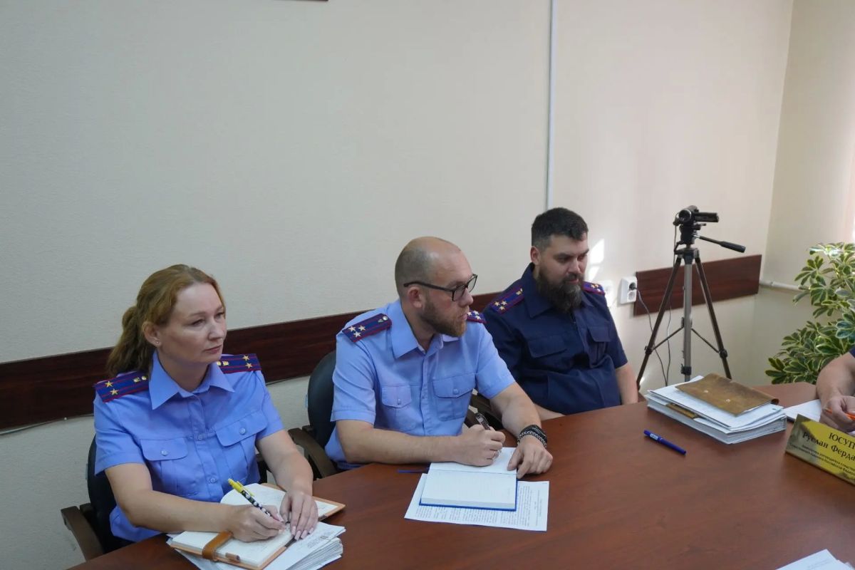 В Перми заместитель руководителя следственного управления СК России по Пермскому краю провёл личный прием граждан В Перми заместитель руководителя следственного управления СК России по Пермскому краю провёл личный прием граждан