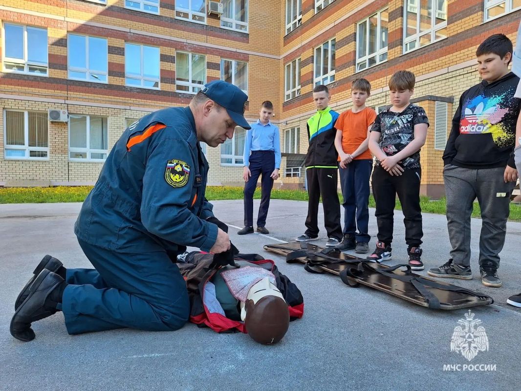 «На службу с позитивом, обратно — с чувством выполненного долга» «На службу с позитивом, обратно — с чувством выполненного долга»
